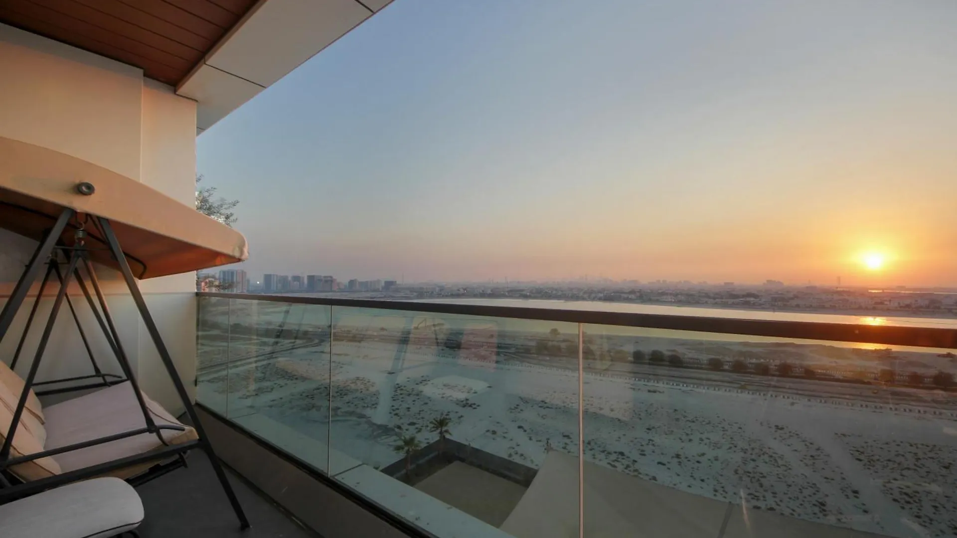 Apartment Silk Valley - Luxurious 2B With Sea Views Sharjah